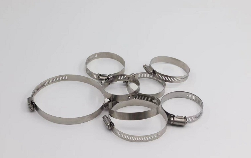 Fast Installation SS304 Hose Clamp in German Style with Carbon Steel Material and Metric Measurement System Instock
